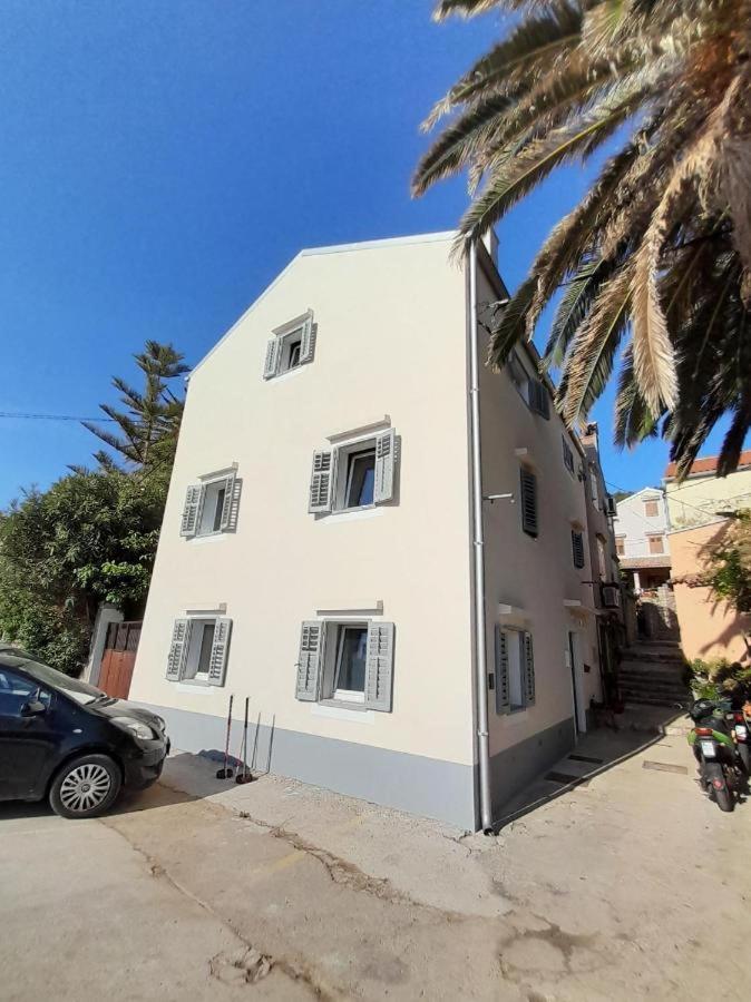 Apartman Tea Mali Lošinj Zewnętrze zdjęcie